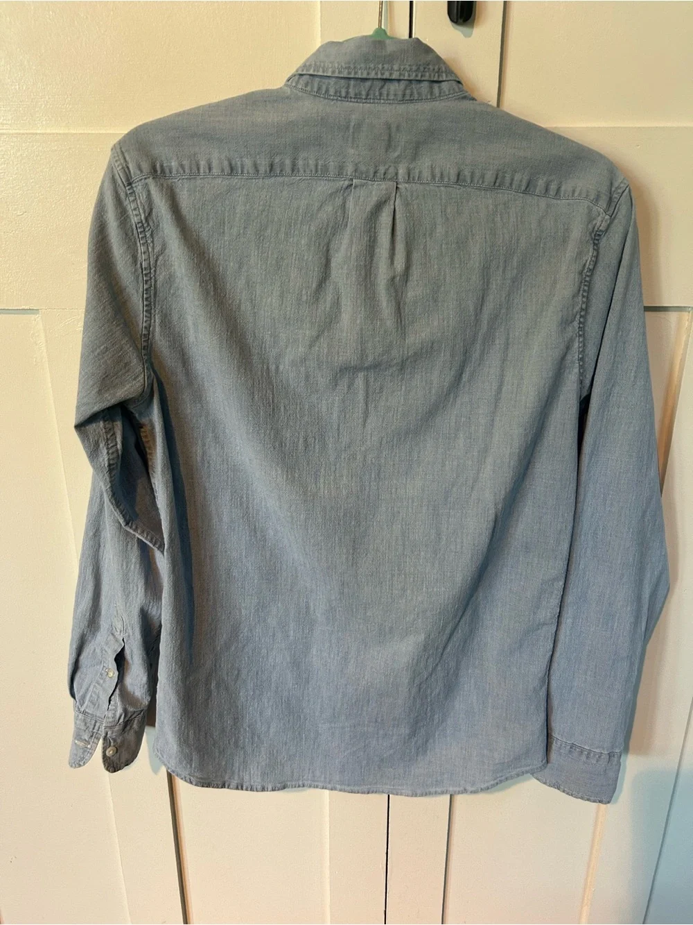 J.Crew Men's Slim Fit Organic Cotton Chambray Shirt Small